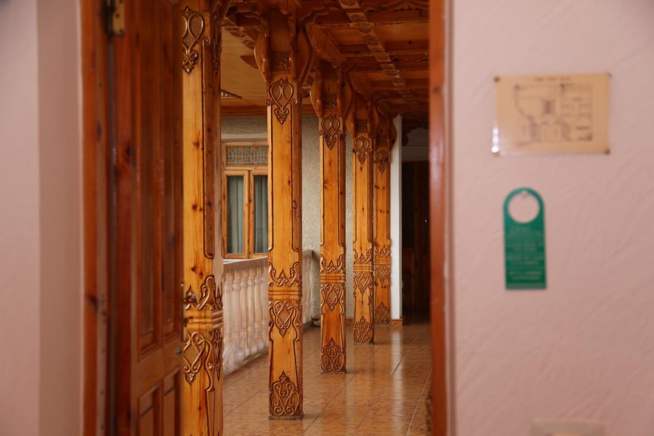 Malika Classic Hotel Samarkand Bagian luar foto